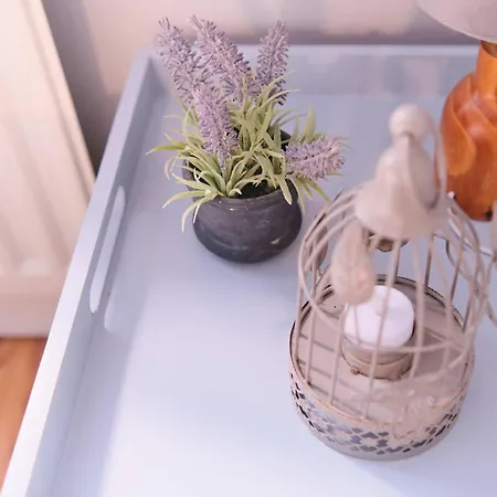 4 Bedroom House By Travel Lets Homes With Garden Casa vacanze